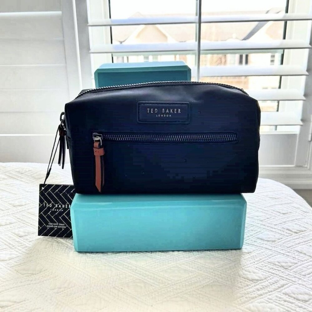 NWT Ted Baker Men's Satin Nylon Washbag - Black